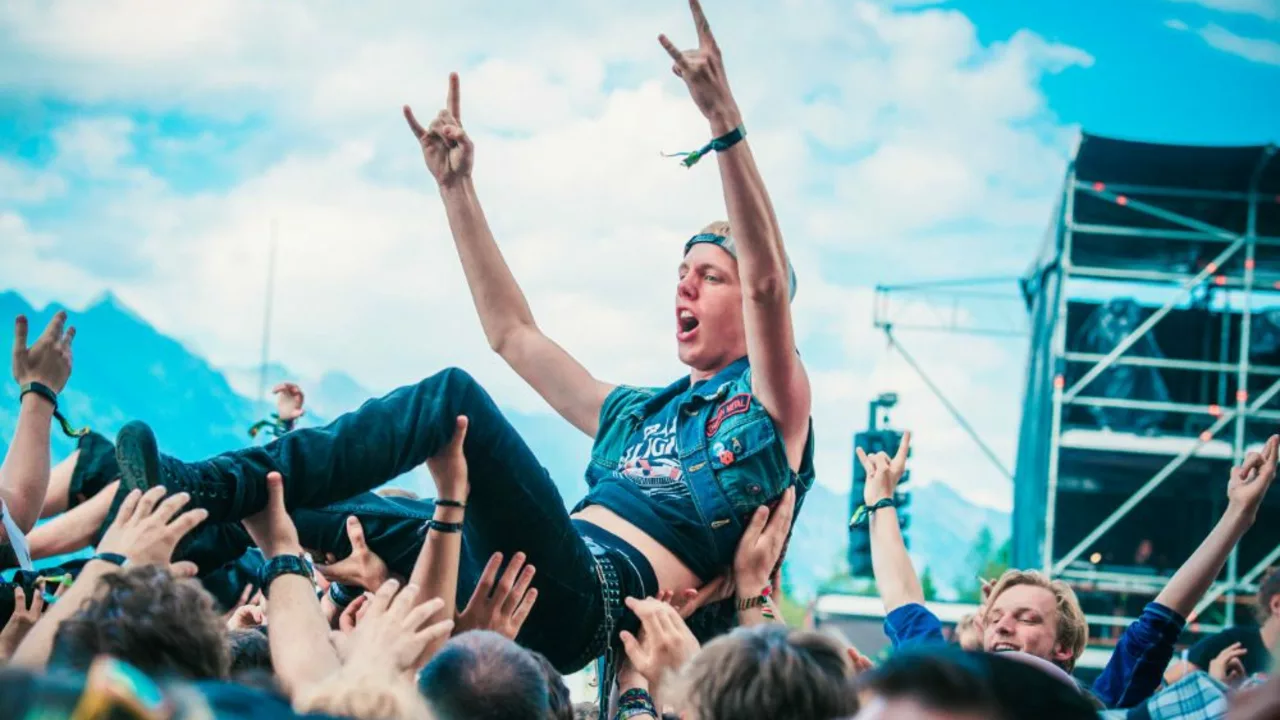 Are music festivals popular in Russia?
